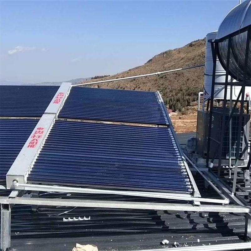 澄江診所100管太陽能能熱水器加一臺5匹空氣能安裝